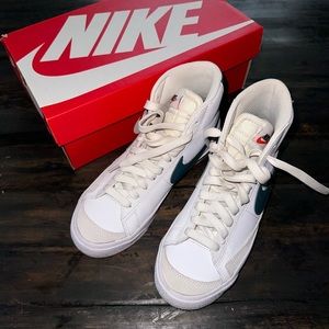 Nike Blazer Mid ‘77 Shoes 3.5 youth (5 women)